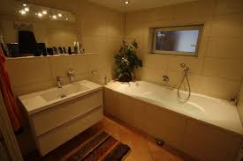 Ksnnrsng badewannenmatte für die badewanne, maschinenwaschbar, latexfrei antirutschmatte extra lang badewanneneinlage mit abflusslöchern und saugnäpfen, rutschfeste duschmatte. Referenzen