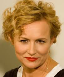В целях безопасности власти приостановили судоходство. Elena Shevchenko Elena Shevchenko Filmografiya Foto Biografiya Akter Scenarist