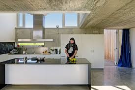 Cocinas grandes como la que ves en la foto y que es de ikea, o algo más pequeñas. 14 Cocinas Con Isla Para Inspirarte Fotos Consejos Y Medidas