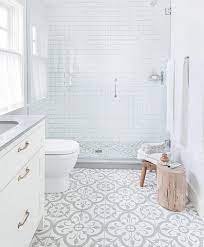 See how top designers create both timeless and trendy looks with marble, cement, ceramic, porcelain, faux wood and glass tile. 25 Wonderful Small Bathroom Floor Tile Design Ideas To Inspire You Inspirationalsmallbathrooms Small Bathroom Bathroom Floor Tiles Bathrooms Remodel
