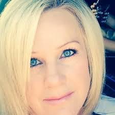 Carrie Heston's Instagram, Twitter & Facebook