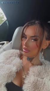 Chantel Fox's Instagram, Twitter & Facebook