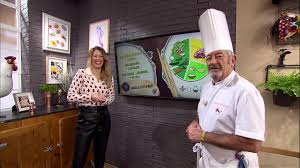 Los guisos o estofados, son una técnica culinaria que consiste en cocinar, lentamente sobre el fuego un estofado o guiso de hortalizas necesitara para cocerse solo un chorrito de aceite y unas. Karlos Arguinano Ø¹Ù„Ù‰ ØªÙˆÙŠØªØ± Jabali Estofado Karlos Arguinano Elabora En Su Programa De Television Karlos Arguinano En Tu Cocina La Receta Jabali Estofado Exquisito Https T Co Mtyztodgxa Cocina Recetas Https T Co 07ulzoa8fv