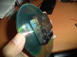 Apakah anda mencari gambar desain jam dinding template psd atau file vektor? Membuat Jam Dari Cd Bekas Darmawan Blog