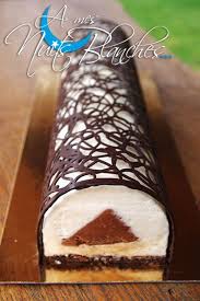 Buche Poire Chocolat A Mes Nuits Blanches Poire Au Chocolat Buche Poire Chocolat Buche De Noel