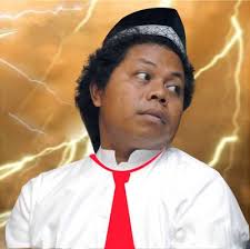 Adam William Buis (AWB): Bedanya Cowok Ganteng dan Cowok Jelek Dimata Cewek