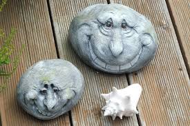 Maybe you would like to learn more about one of these? Die Geschichte Von Den Schmunzelsteinen