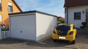 Liebe gemeinde, ich habe eine garage, freistehend, unbeheizt, baujahr 1972 mit flachdach, etwa 7 * 8 m. Einzel Garage Aus Stahl Mit Schwingtor Flachdach News Brandl