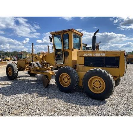 John Deere 670A Motor Grader