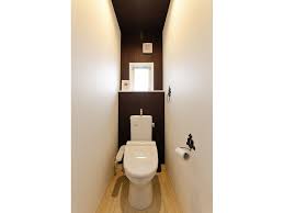 イエナカ手帖 トイレ 壁紙 黒 トイレ おしゃれ トイレのアイデア