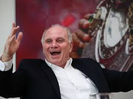 Jährlicher gehalt beim fc bayern münchen mind. Fc Bayern Munchen Uli Hoeness Verrat Wie Oft Er Nun Noch An Der Saberer Strasse Sein Wird Fc Bayern