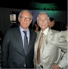 Andic opened his first clothing store in barcelona in 1984, took the company international in 1992 and. Isak Andic Presidente De Mango Fiel A Ibiza