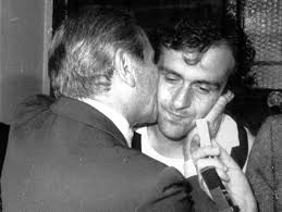 Jun 18, 2021 · giampiero boniperti, bandiera della juventus prima come calciatore e poi come dirigente, è morto nella notte a torino per una insufficienza cardiaca. Boniperti Morto Sconcerti Il Miglior Giocatore Degli Anni 50 Dirigente Pignolo E Ingombrante Corriere It