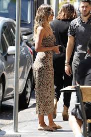 The voice host renee bargh is the ultimate catch. Tv Host Renee Bargh Soaks Up The Spring Sun In An Alluring Floral Midi Dress Oltnews