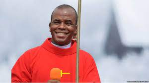 Jubilation in enugu as father mbaka reappears. Father Mbaka Di Catholic Priest Tell Im Pipo Wia E Go Wen Protesters Say E Miss Bbc News Pidgin