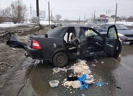 Врачи показали извлеченную из ран детей картечь. Smertelnoe Dtp V Kazani Sprovociroval Voditel Fiata Kotoryj Vyletel Na Vstrechku