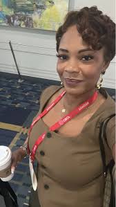 Simone Smith (@simonesmith242) • Instagram photos and videos