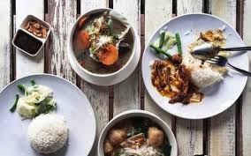 Tulang kaki sapi yang disajikan dengan kuah kaldu yang kaya akan rempah sukses membuat siapa pun menjadi makin selera ketika memakannya. Best Sup Tulang In Kl Foodadvisor