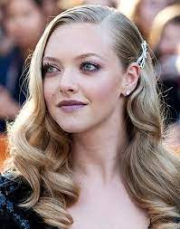 Gorgeous Vintage Curls Love The One Side Pinned Back We This Moncheribridals Com Vintage Curls Vintage Hairstyles Gatsby Hair