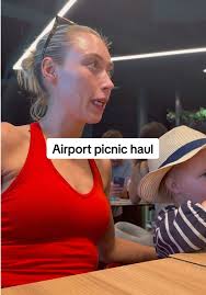 Airport Picnic Ideas: What to Pack for Your Trip