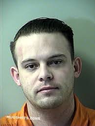 Layne Hunt's Instagram, Twitter & Facebook