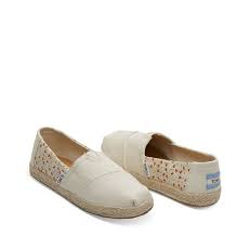 Ανακαλύψτε τα όλα εδώ και επιλέξτε το. Paidikes Espantrigies Koritsi Toms Natural Paidikes Espantrigies Paidika Papoytsia Sagiakos Gr