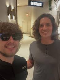 Different lanes. Same altitude. 🚀 Most people would break after that  chapter not this guy👊🏽 @conorbennofficial world champion incoming ⏳ Keep  shining brother 🖤🩶