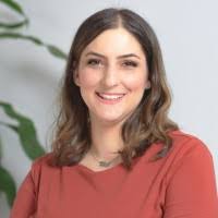 100+ perfiles de «Petrak»