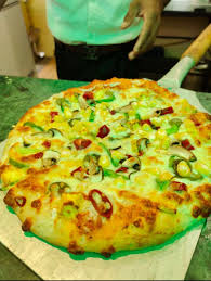 Lean beef, onions, cheese, topped with lettuce, tomatoes, sour cream. Iy3lo4z0nwve8m