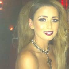 Danielle Whelan ✌ (@DanielleWhelan3)