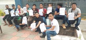 On june 27, 31 rohingya men and 9 women pleaded guilty to charges of entering the country without a valid immigration pass or permit, an offense punishable under the immigration act by up to five. Hundreds Of Undocumented Nepali Workers Return From Malaysia After Availing General Amnesty