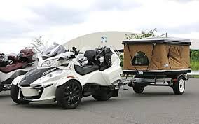 キャンピングトレーラーだって牽ける3輪バイク can am spyder を楽しむ3つのポイント キャンピングトレーラー キャンピング トレーラー