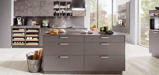 While we specialize in german products, we proudly partner with leading kitchen and closet manufacturers from around the globe featuring italian, spanish, and domestic kitchen products and designs. European Kitchen Brands