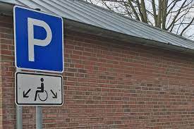 Durch mehrere gespräche mit ordnungsamt und polizei wurde mal mit ja beantwortet und. Wer Darf Eigentlich Auf Einem Behindertenparkplatz Parken Loz News Die Onlinezeitung Fur Das Herzogtum Lauenburg