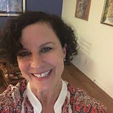 Shari Little's Instagram, Twitter & Facebook