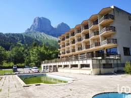 Achat Immeuble Chateau Bernard 38650 A 730 000 404113 Immeuble A Vendre Immeuble Toiture Terrasse
