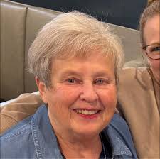 Has anyone booked thru holiday isle and stayed at sandpiper cove