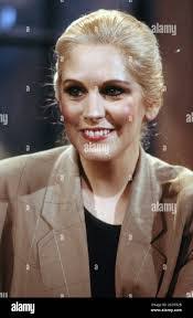 Lacey Barry's Instagram, Twitter & Facebook