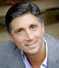 Paul Piazza's Instagram, Twitter & Facebook