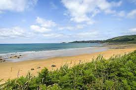 Um zugang zu wohnraum zu bekommen und herumzukommen, muss man ein auto haben wesentlich. Plage De Goas Lagorn Lannion Tourisme Bretagne