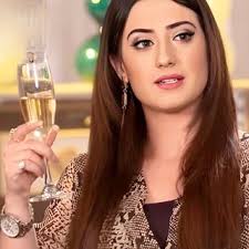 pin by أمير الساعدي on beauty queens in 2020 beauty queens beauty instagram photo