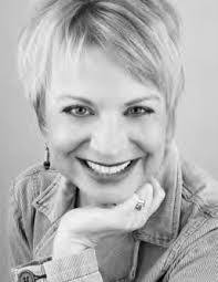 Mina Wiley's Instagram, Twitter & Facebook