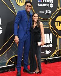 Pin By Patricia F On Giannis Antetokounmpo Milwaukee Bucks Mens Street Style Celebrities Male Dress To Impress
