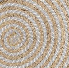 Neben öffnungszeiten, adresse und telefonnummer, bieten wir auch eine route zum geschäft und erleichtern euch so den weg zur nächsten filiale. Teppich Sandeltre O120 Natur Grau Danisches Bettenlager
