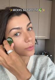 Tips de Belleza Modelo: Uso de Pepino para la Piel