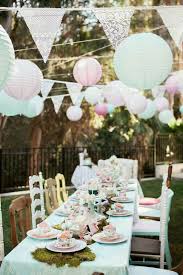 Pin Von Mirte Van Dijk Auf Bedroom Ideas Garten Partydekorationen Alice Im Wunderland Party Shabby Chic Geburtstag