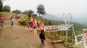 Destinasi wisata alam ini sangat cocok. Bukit Cinta Jadi Tempat Selfie Radar Bogor Berita Bogor Terpercaya