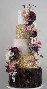 Check out these 30 impressive white wedding cake designs! These Wedding Cake Ideas Are Seriously Stunning