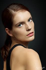 p8_themeportrait25 Reflection. dop : 04/07/2025. Canon EOS 60D.