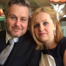 Elizabeth Dunphy (@cloneygirl)